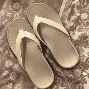 Vionic sandals, like new